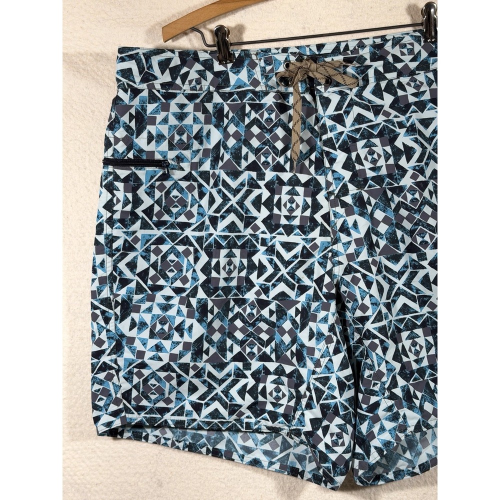Patagonia Board Shorts Mens 38 Blue Nylon Geometric Surf Beach Gorpcore Coastal - Picture 9 of 16